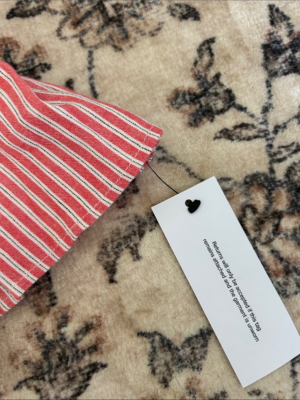 NWT! Rumored Lemon Grove top - Picture 3 of 10